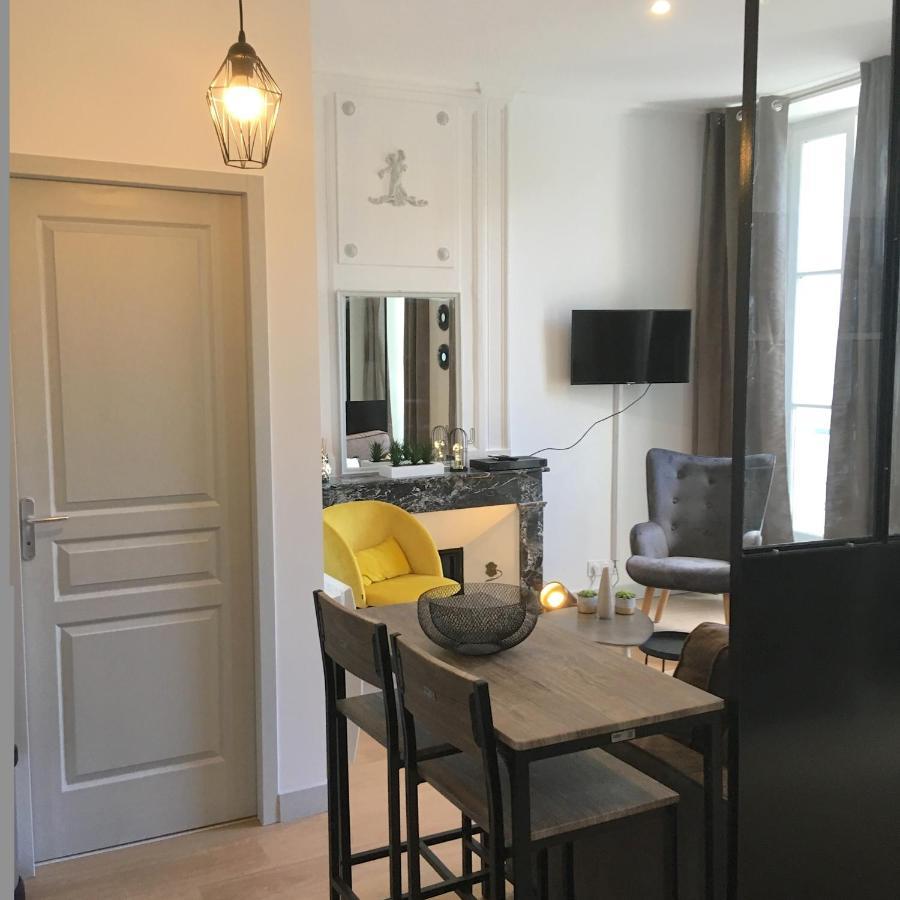 L'Oratoire 2 Apartment ลาโรแชล ภายนอก รูปภาพ