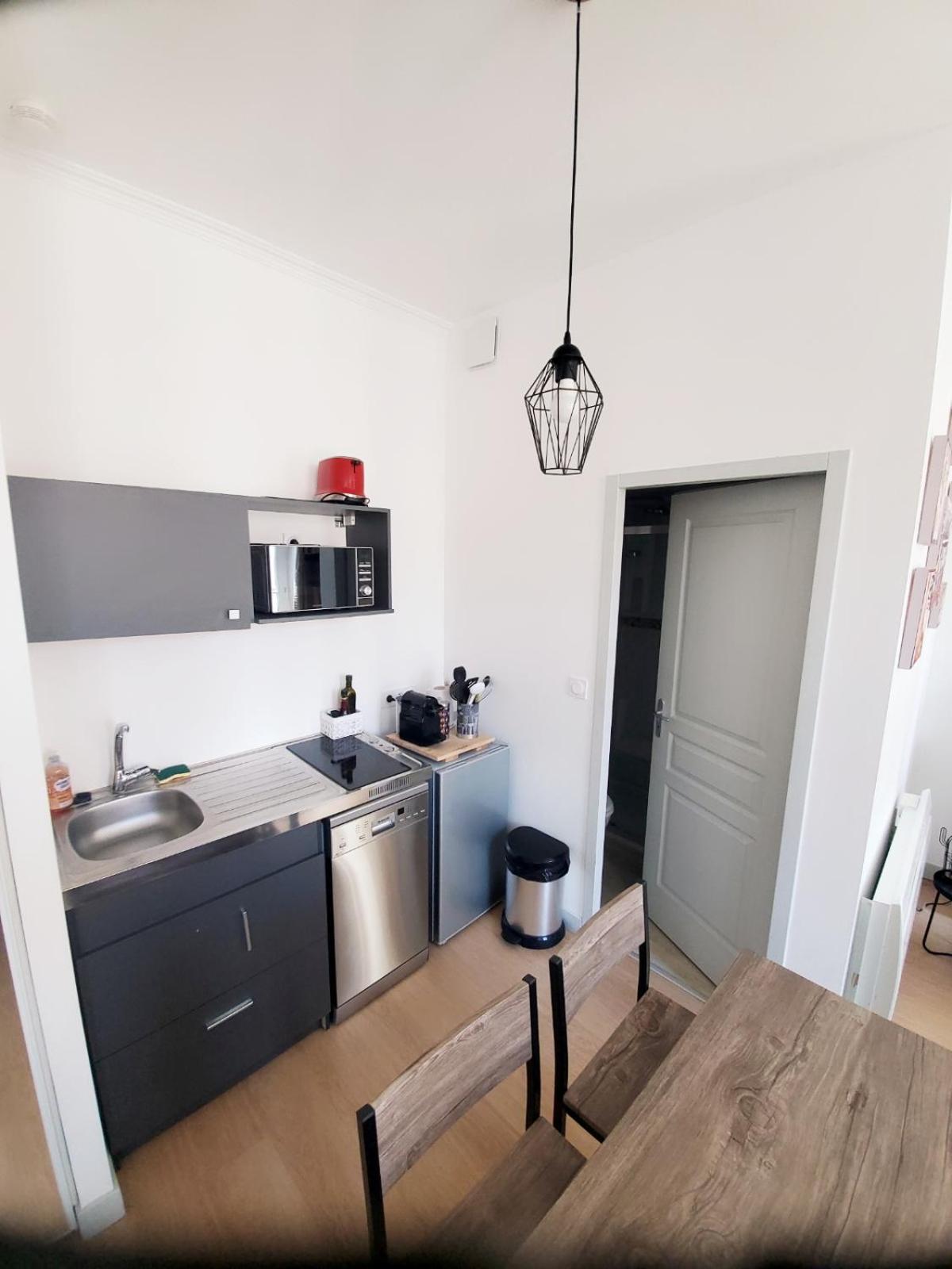 L'Oratoire 2 Apartment ลาโรแชล ภายนอก รูปภาพ