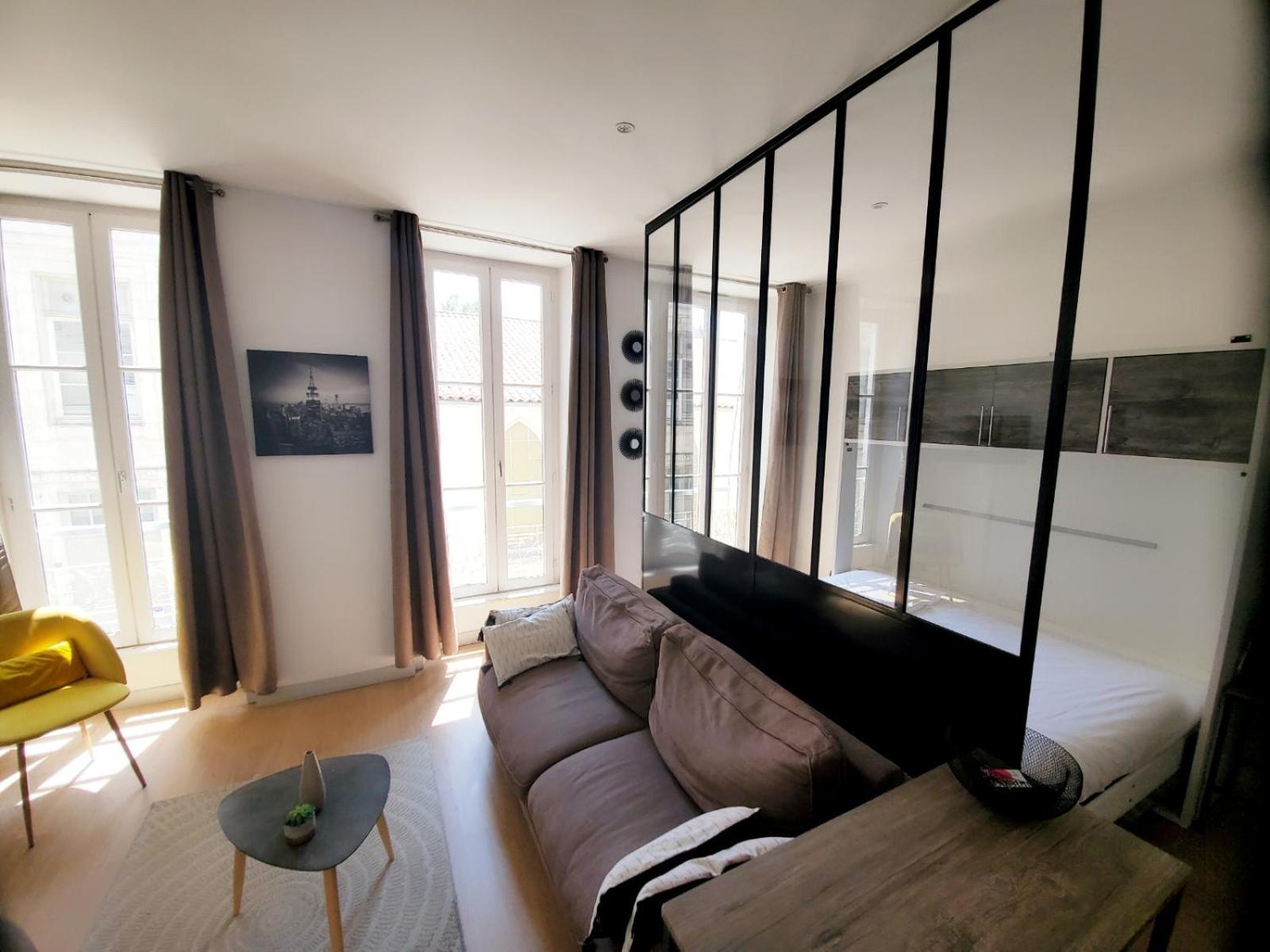 L'Oratoire 2 Apartment ลาโรแชล ภายนอก รูปภาพ